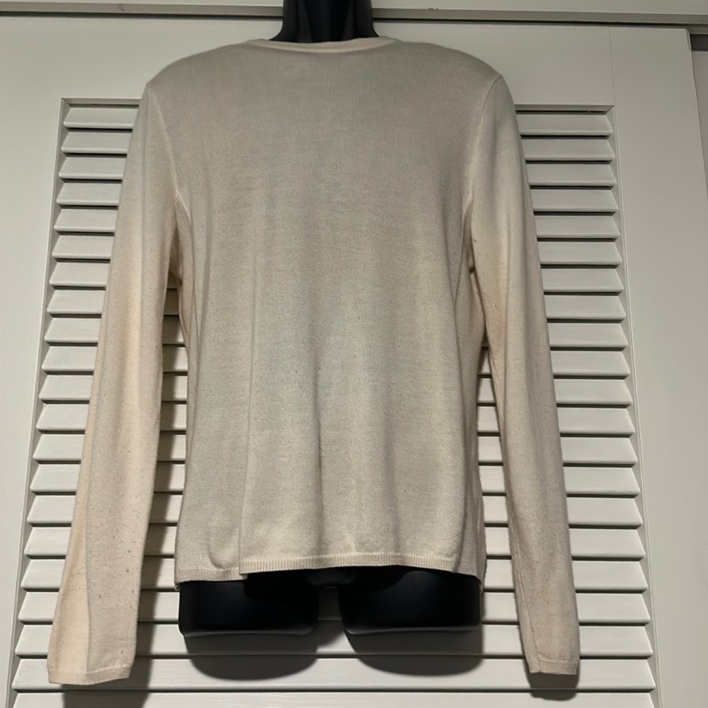 RALPH LAUREN | 100% cashmere crewneck sweater in cream, size medium - Picture 3 of 6